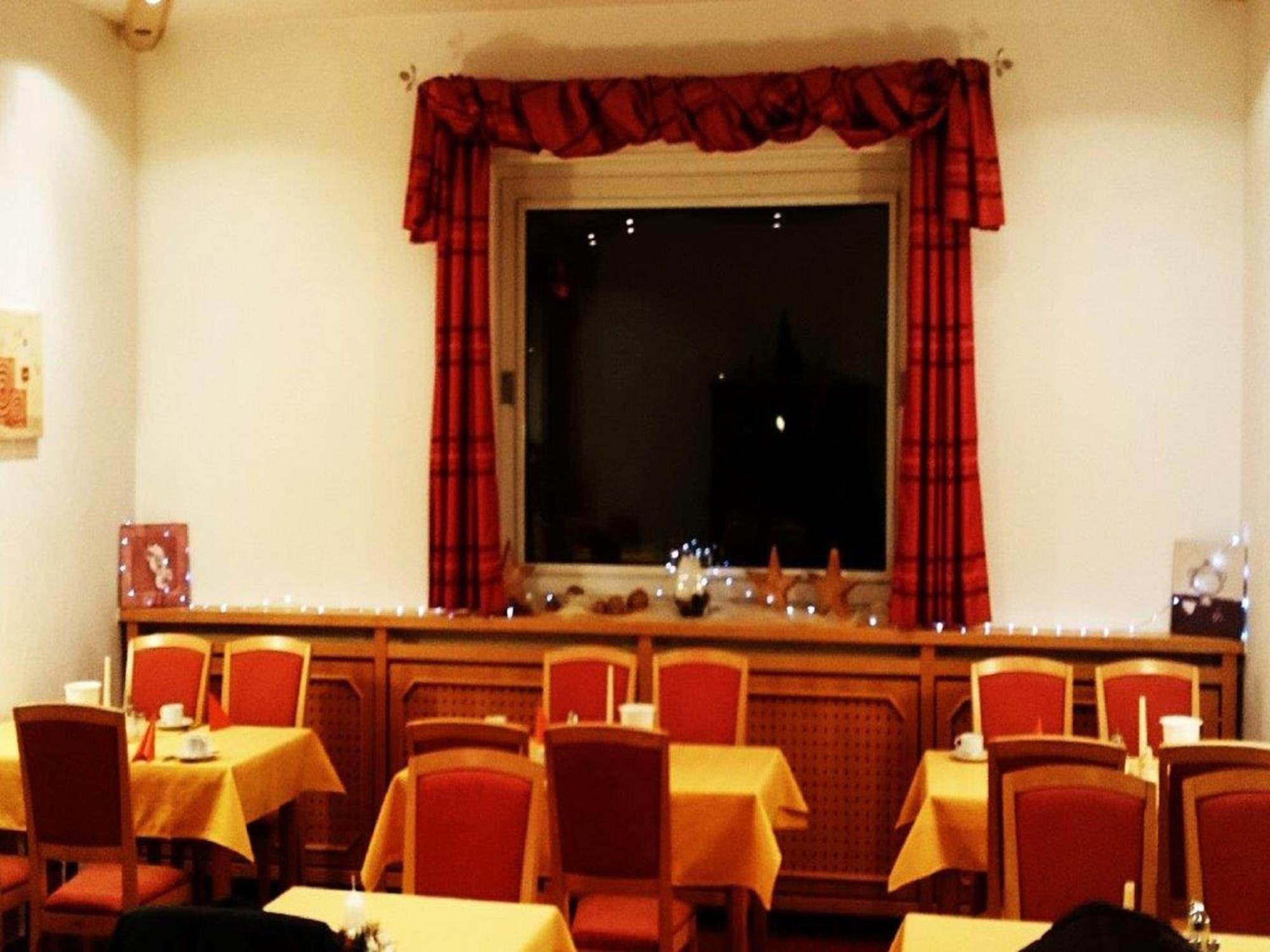 Wachenheim an der Weinstraße Hotel Goldbaechel מראה חיצוני תמונה