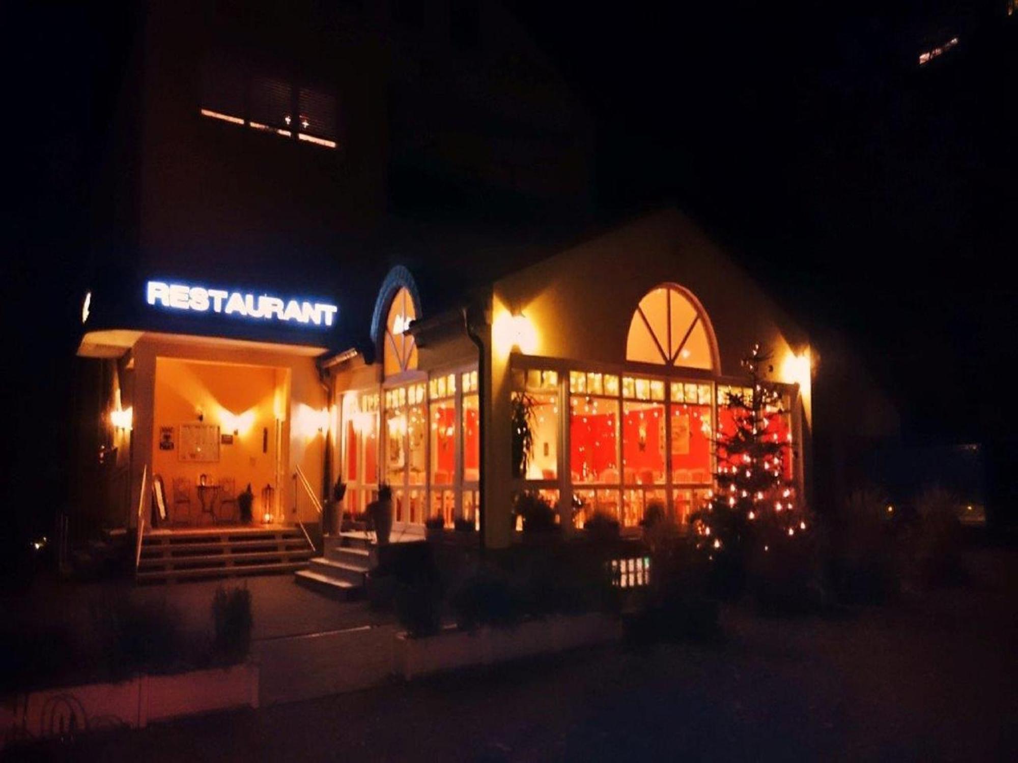 Wachenheim an der Weinstraße Hotel Goldbaechel מראה חיצוני תמונה