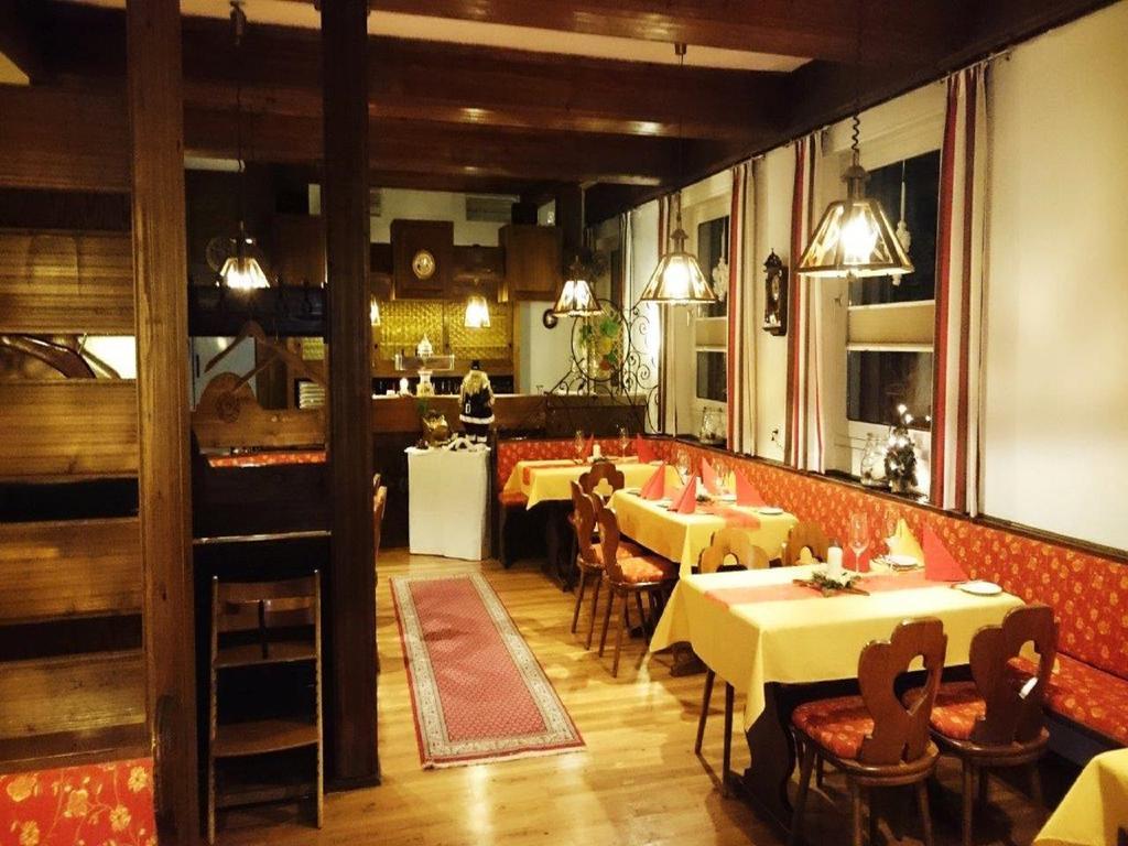 Wachenheim an der Weinstraße Hotel Goldbaechel מראה חיצוני תמונה